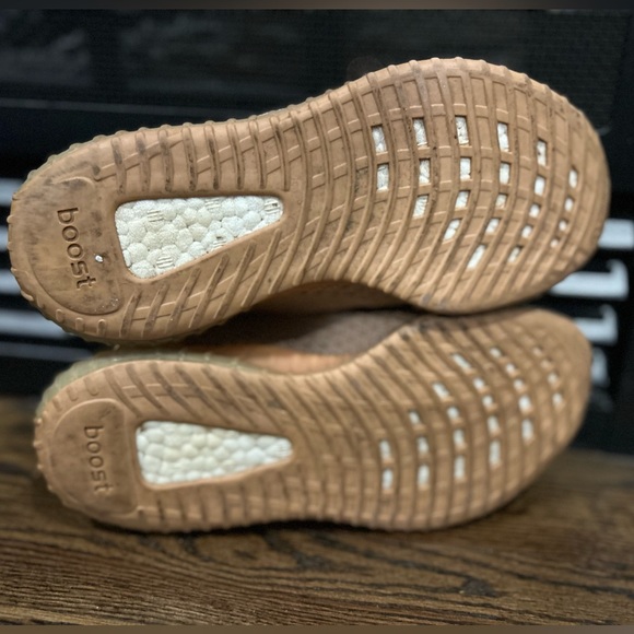 Yeezy Boost 350 V2 kids ‘Clay’ - Picture 5 of 5